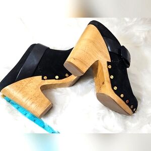 Veronica Beard Dacey Suede Mule Clog